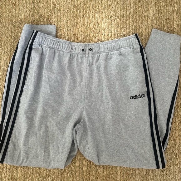 Adidas men’s XL athletic pants with pockets, gray with black stripe - Picture 1 of 5